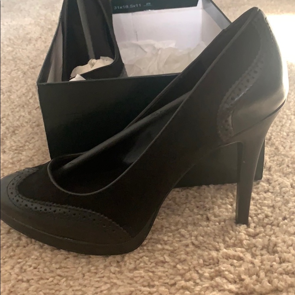 Shoes - Picture 3 of 3